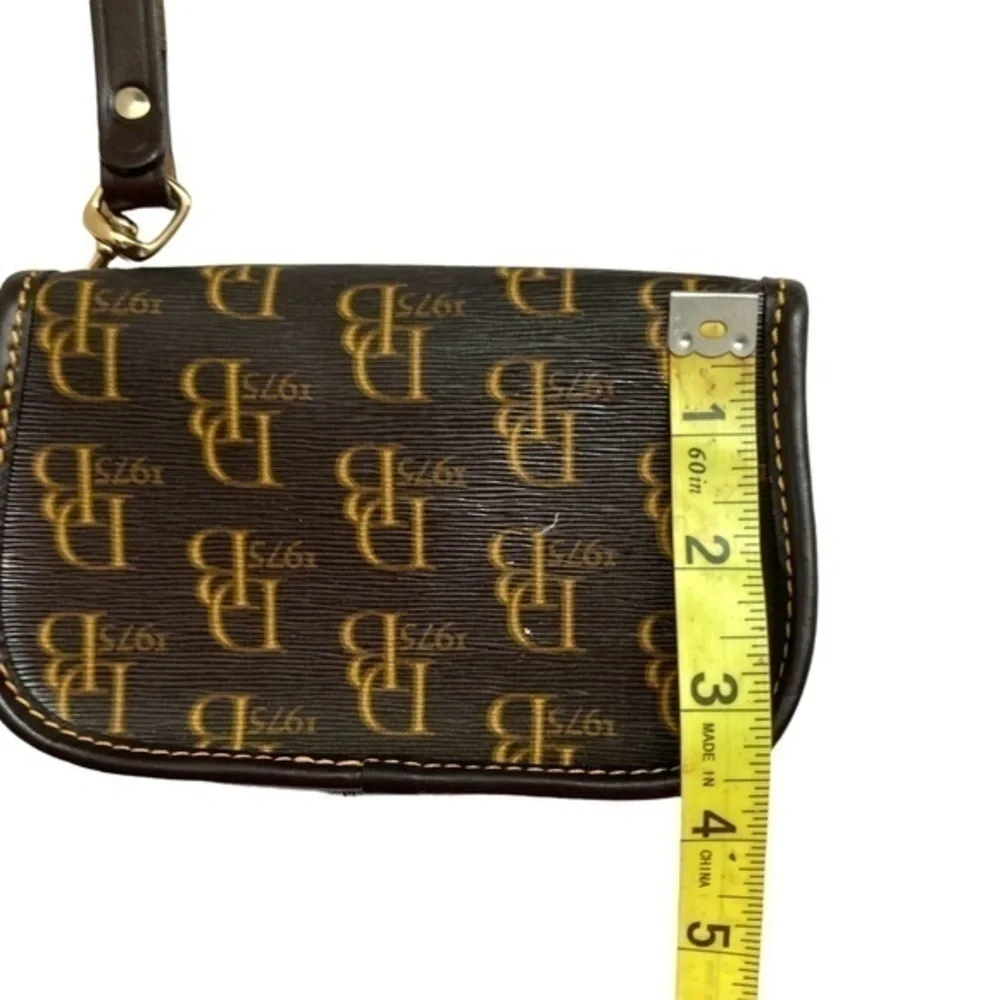 Dooney and Bourke signature db black tan wristlet clutch bag - Picture 8 of 9